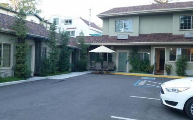 Marin Lodge
