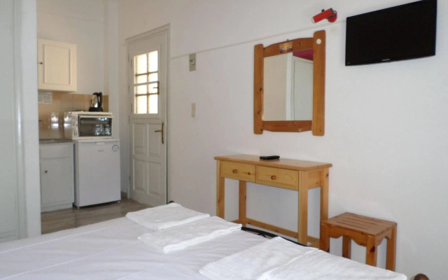 Rising Sun Apartments and Studios