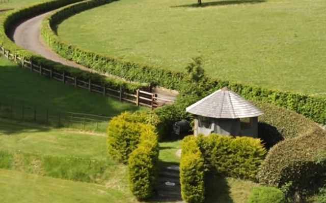 Somerton Court Country House