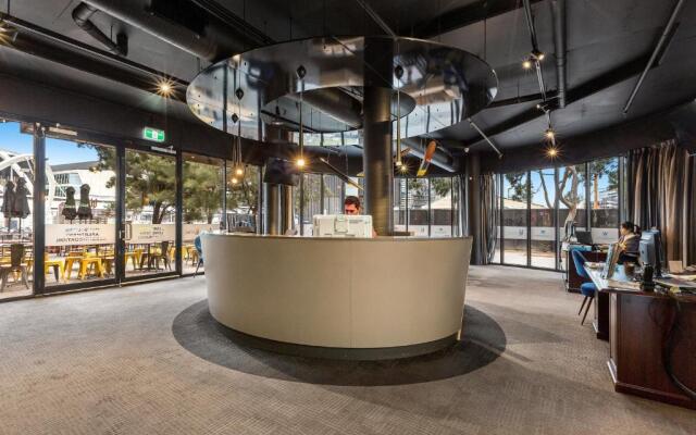 Melbourne Holiday Apartments Flinders Wharf