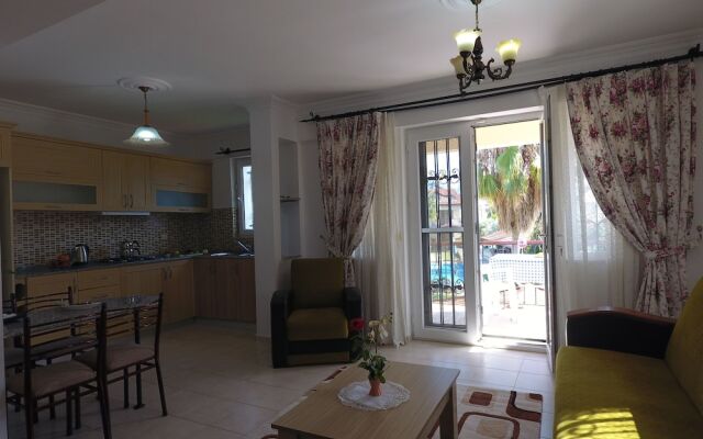 Calis Beach Apartments