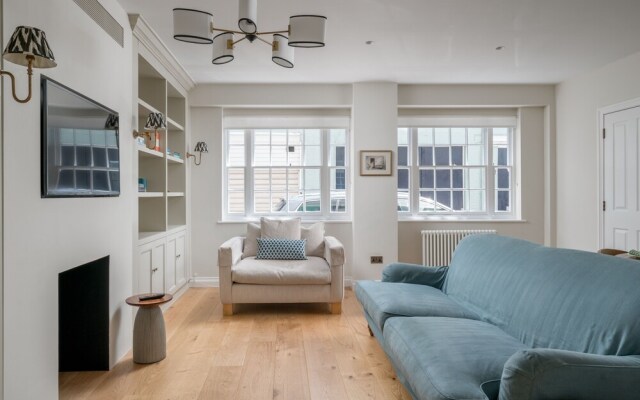 ALTIDO 2bed Family house in Kensington