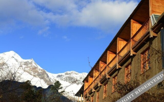 Yubeng Longmen Inn