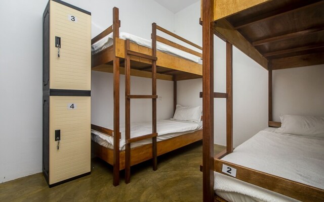 The Traveler Home by OYO Rooms