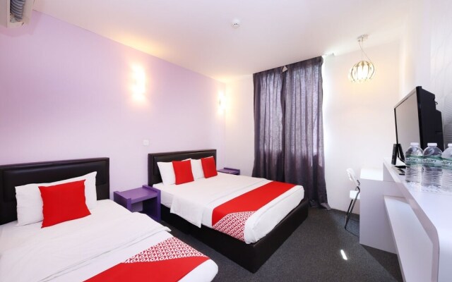 Marvelton Hotel by OYO Rooms