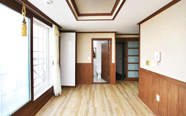 Tongyeong Blue Marine Pension