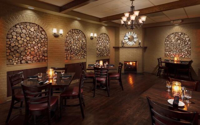 Roosevelt Grand Dakota, SureStay Collection by Best Western