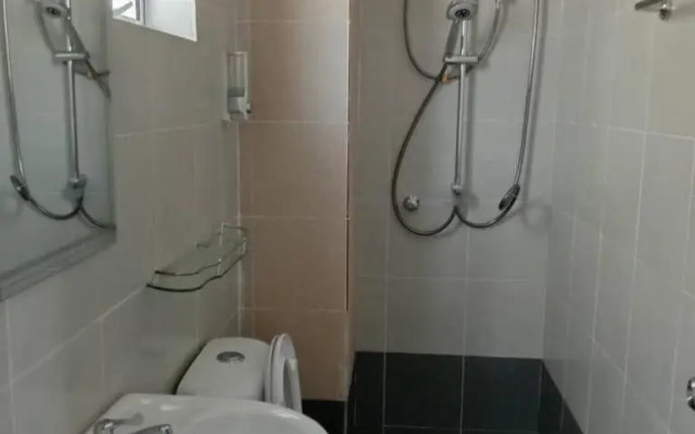 Ramadhina Eagle Eye View Home2stay Emerald Avenue