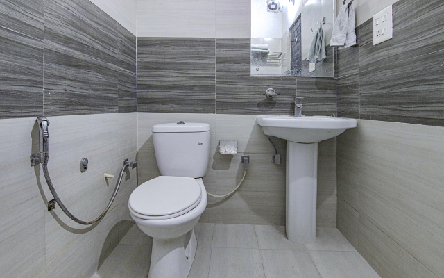 Fabhotel City Palace