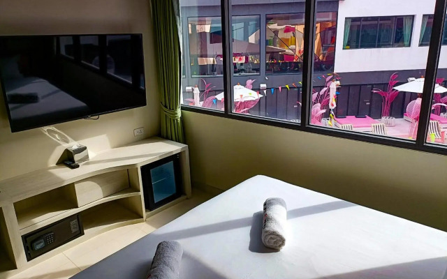SocialTel Koh Samui