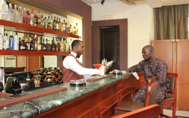 Elion House Hotel