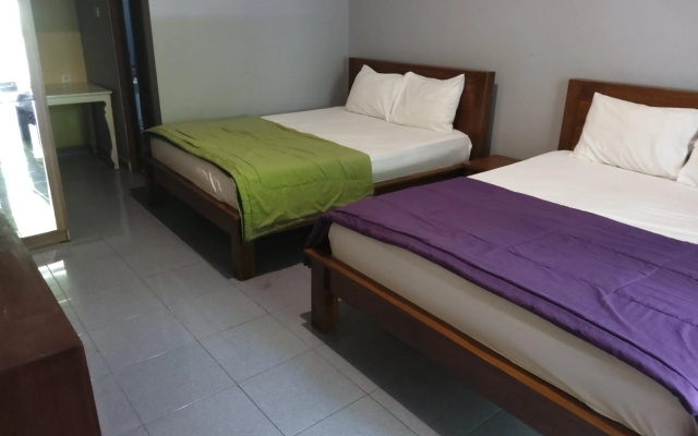 Ketapang Guesthouse Echo Beach Canggu – Guest Rooms – Canggu