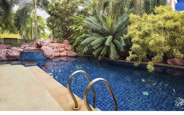 Natcha Pool Villa Pattaya