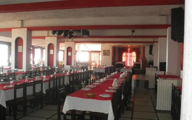 AlMayadine Hotel