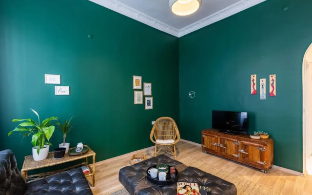Stylish Flat 5 Min to Taksim Square in Beyoglu