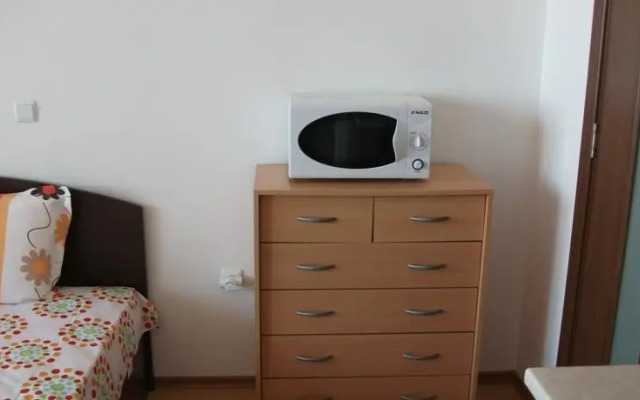 Lucky Beach Apartments