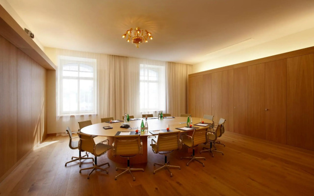 B2 Boutique Hotel and Spa