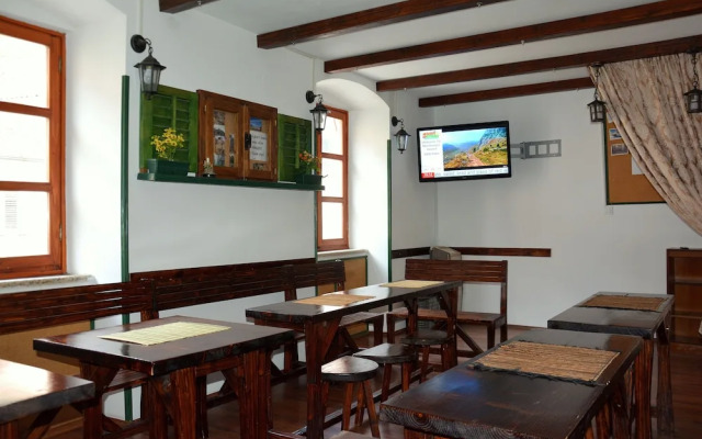 Montenegro Backpackers Home Kotor