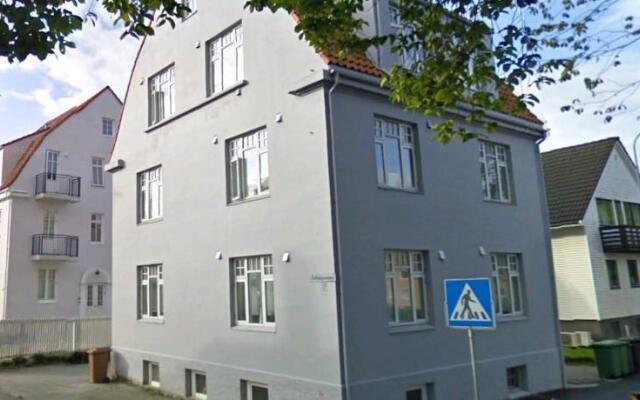 Stavanger Housing, Solbakkeveien 12