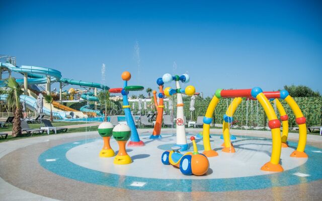 Senseana Sea Side Resort & Aquadventure - All Inclusive