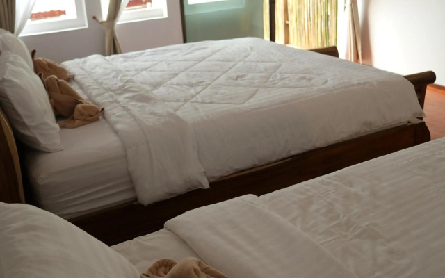 Mumsa Beach Resort & Restaurant
