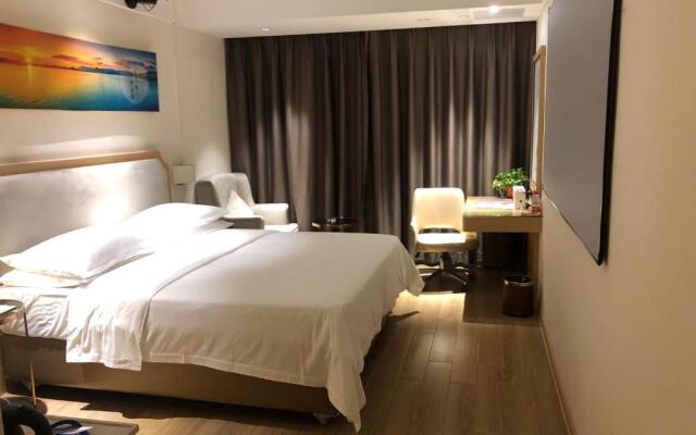 Vienna 3 Best Hotel (Haikou Chengmai Old Town Store)