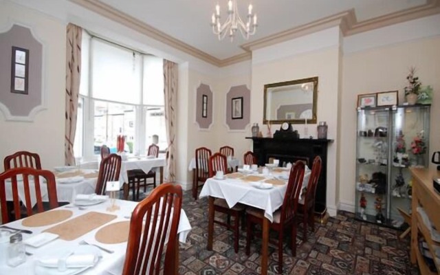 Ellie's Guest House