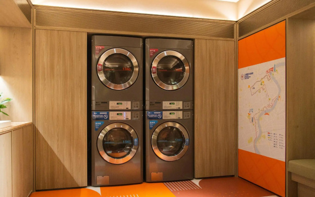Orange Hotel Select Shanghai Xizang North Road Metro Station