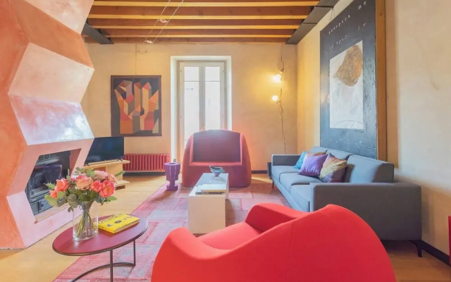 Night at the Museum Apartment by Rent all Como