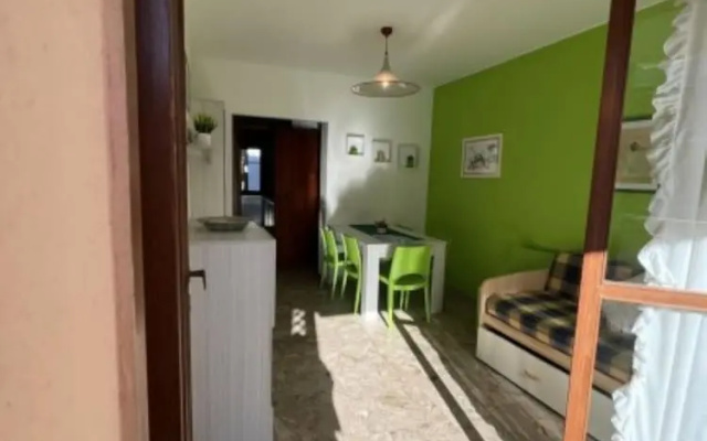Flat With Shared Barbecue