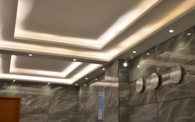 Tonghai Yunshang Impression Theme Hotel