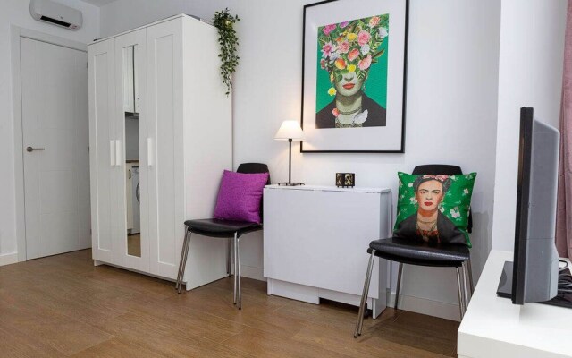 Cozy Studio in Central Madrid - 4mins to Metro
