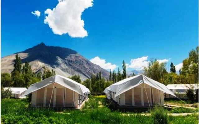 TIH Magpie Camp
