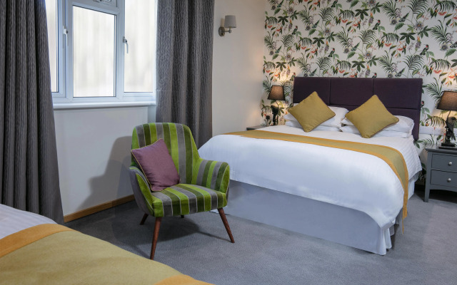 Best Western Compass Inn