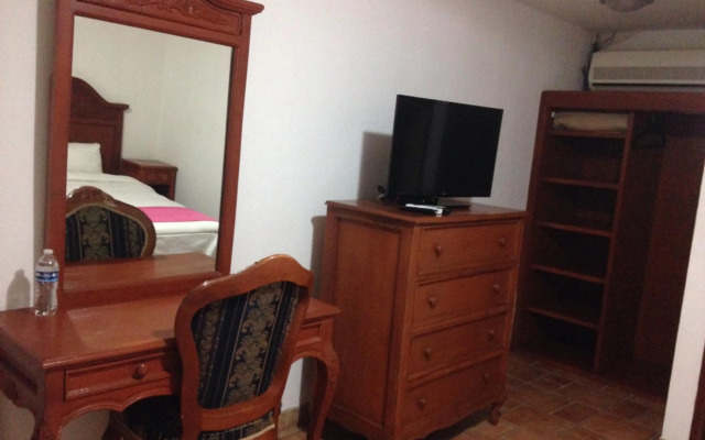 Hotel Meson del Mar