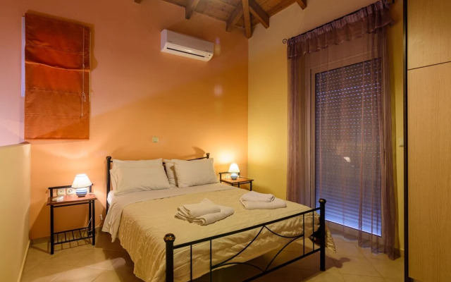 Kyparissia Garden Retreat - Fully Lux Duplex