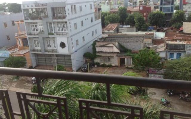 Duc Long Gia Lai Hotels & Apartment