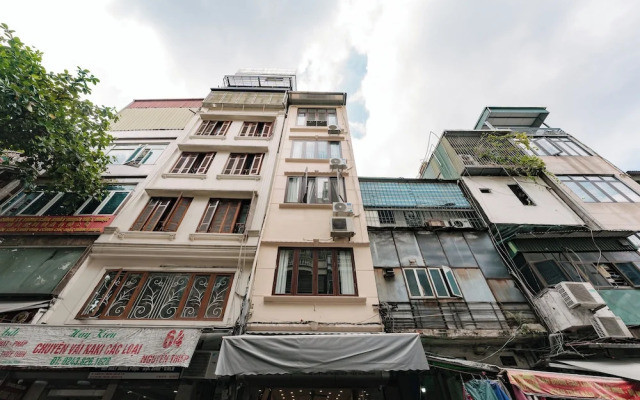Tamundi Homestay Train street view