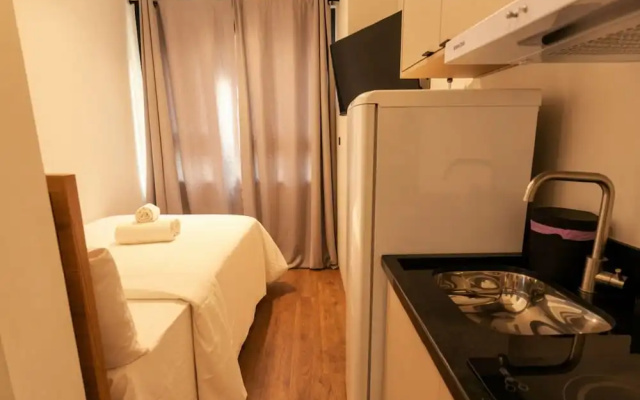 Easy Life Campos Salles by Xtay