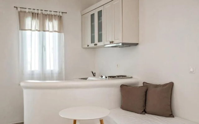 Onar Hotel and Suites