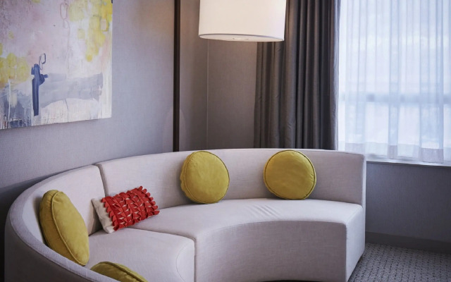 Loews Chicago O'Hare Hotel