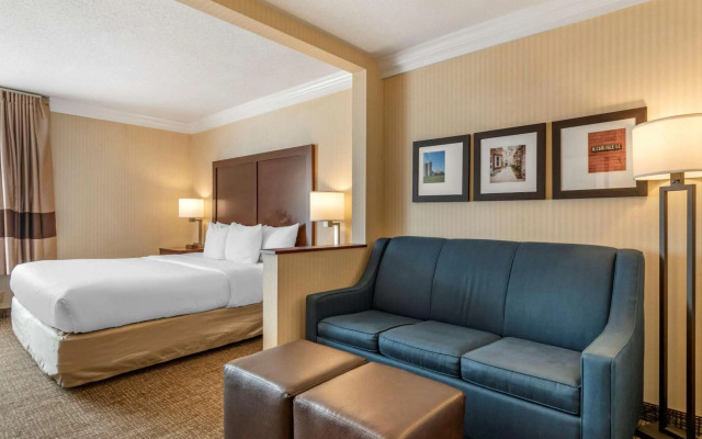 Comfort Suites Downtown Carlisle