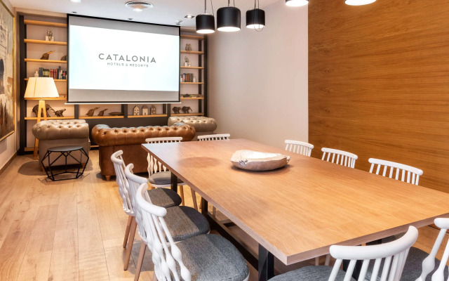 Catalonia Giralda Hotel