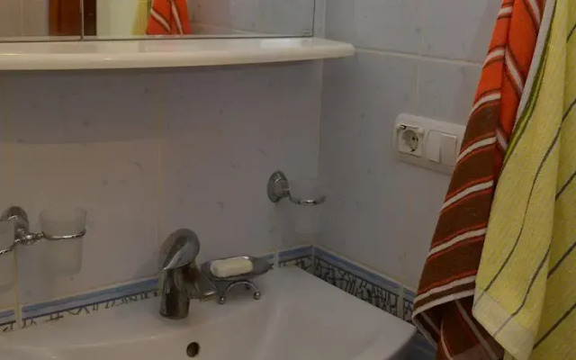 Levytskogo Light Flat