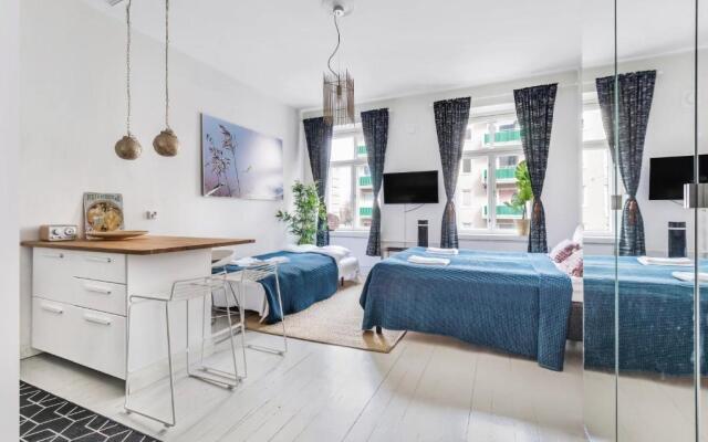 WeHost Bright Studio for 6 Kallio Travellers