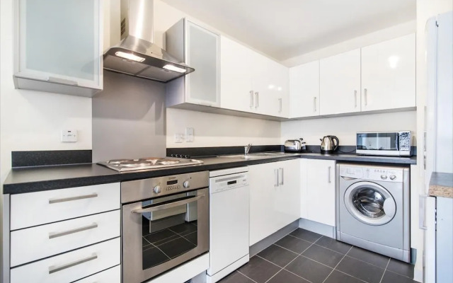 1-bed - Sleeps 2 - Near Victoria Coach Stn