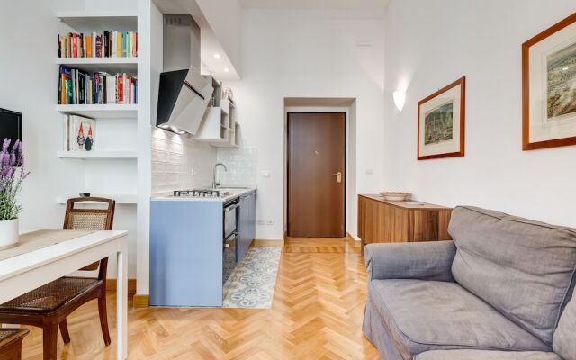 Little And Loving Apartment In The Center Of Rome