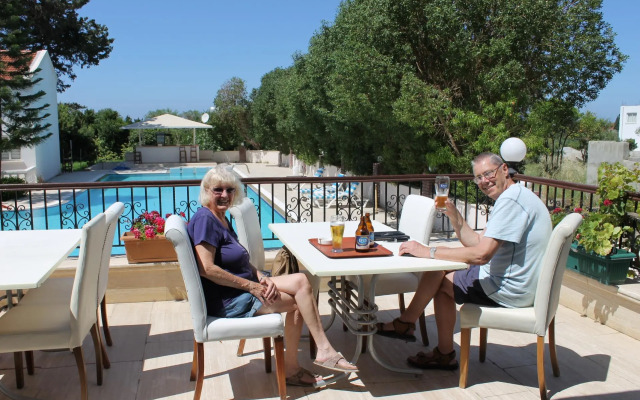 The Prince Inn Hotel & Villas