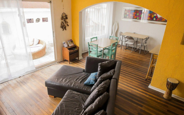 Jaguar Hostel + Living