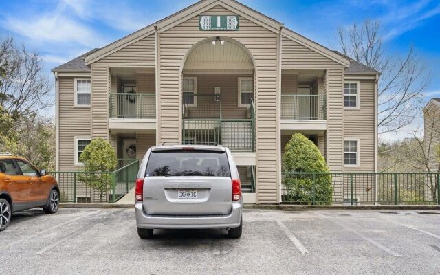 Whiskey's Hillside Retreat -holiday Hills Branson - Golf Resort